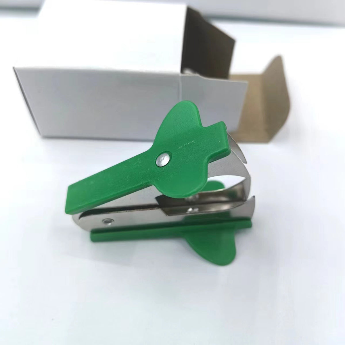 Mini Macaron Color Plane Shape Staple Remover Staple Puller
