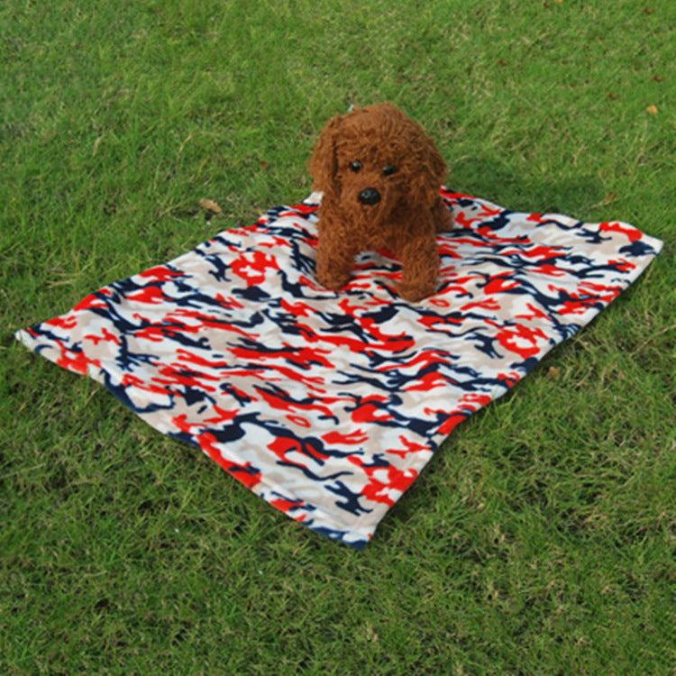 Red Camouflage Pattern Coral Fleece Pet Blanket