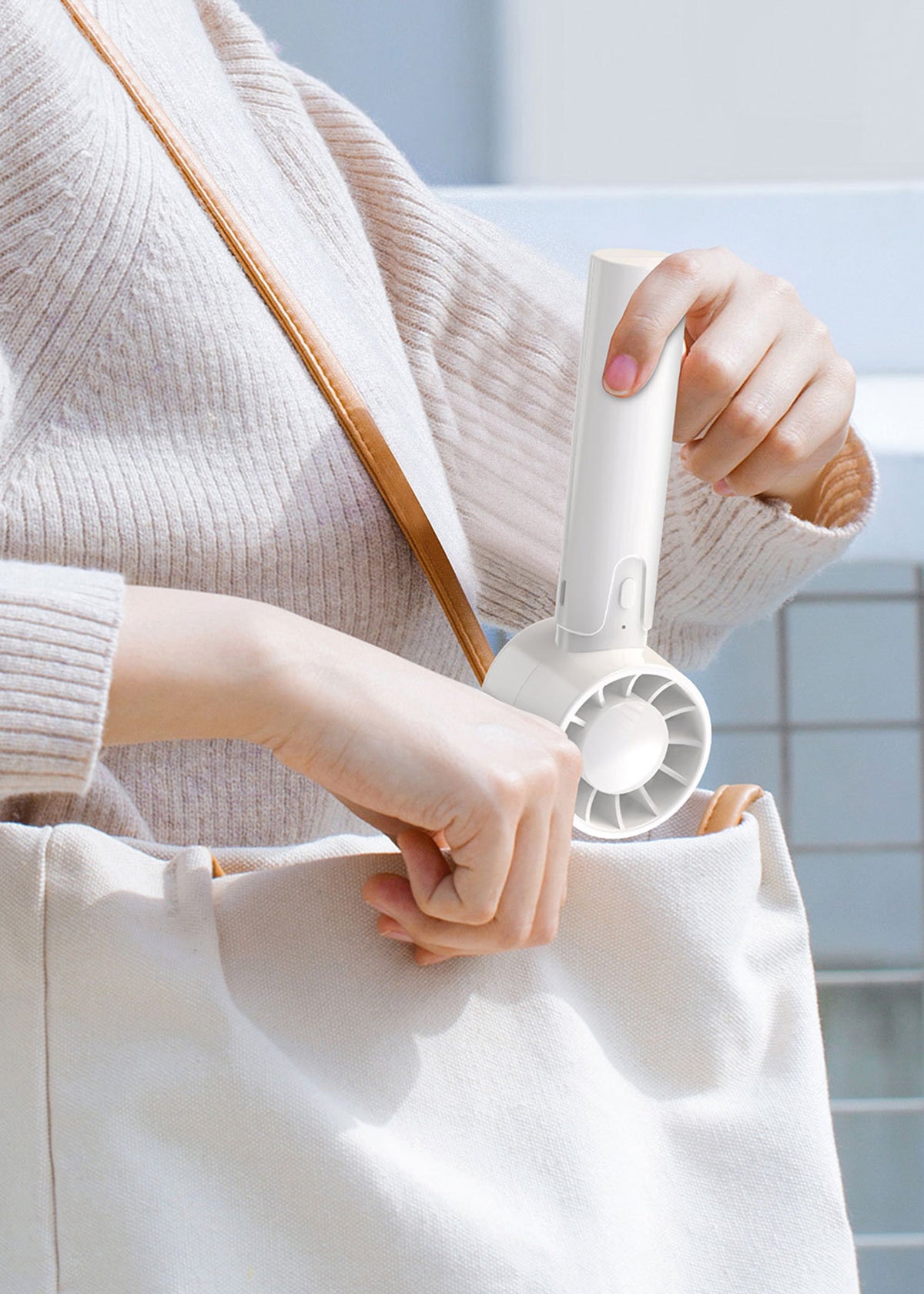 Handheld Fan Mini Portable Fan USB Rechargeable Personal Fan W/3 Speed