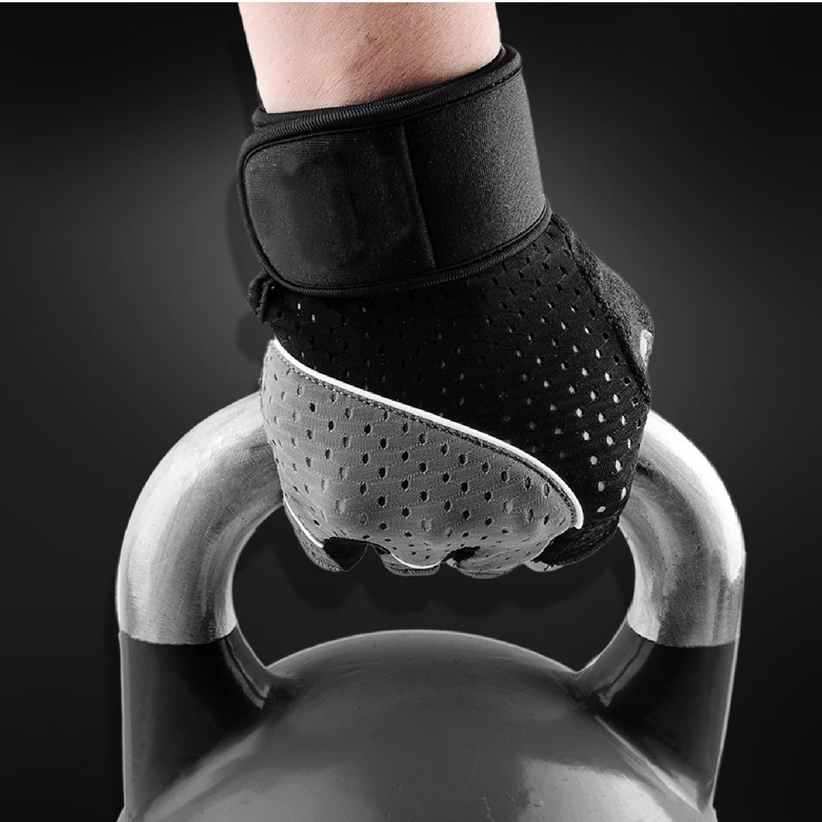 Gym Gloves Training Half Finger Gloves for Man & Woman with Wrist Wraps Wrister Gloves
