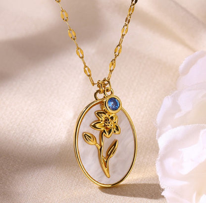 Gold Plated Iris Flower Necklace, Three-Dimensional Floral Necklace