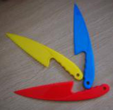 Plastic Pizza Blade