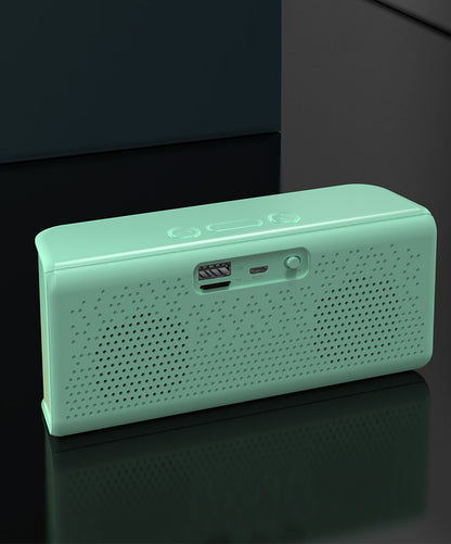 800 mAh Battery Square Portable Mini Speaker W/Sticker Printed On Front