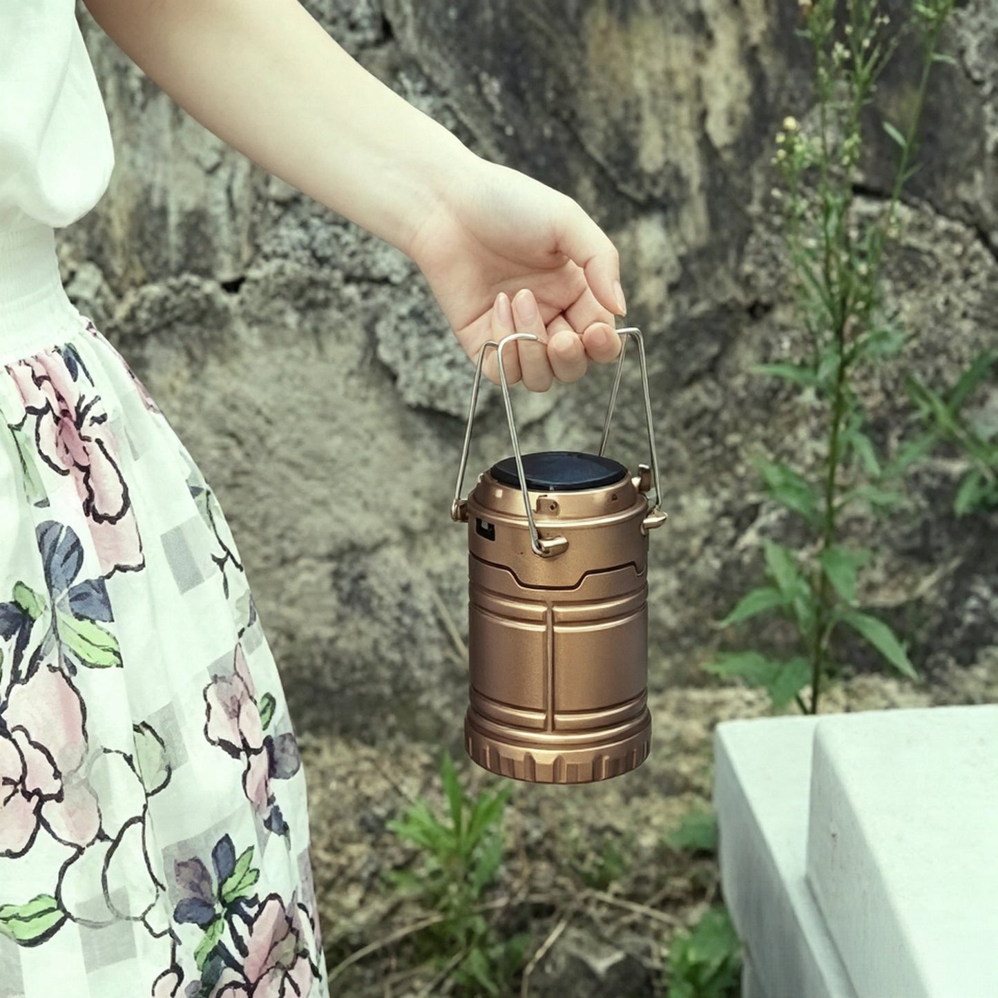 Retractable Solar Dynamo Lantern