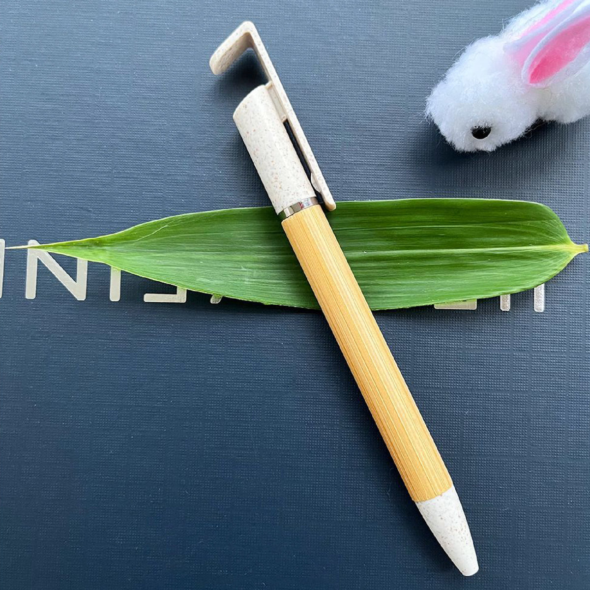 Bamboo Ballpoint Pen Eco Friendly Pen with Phone Holder Buckle for Phone