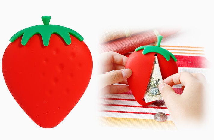 Strawberry Shaped Silicone Card Holder/Luggage Tag/Silicone Key Chain