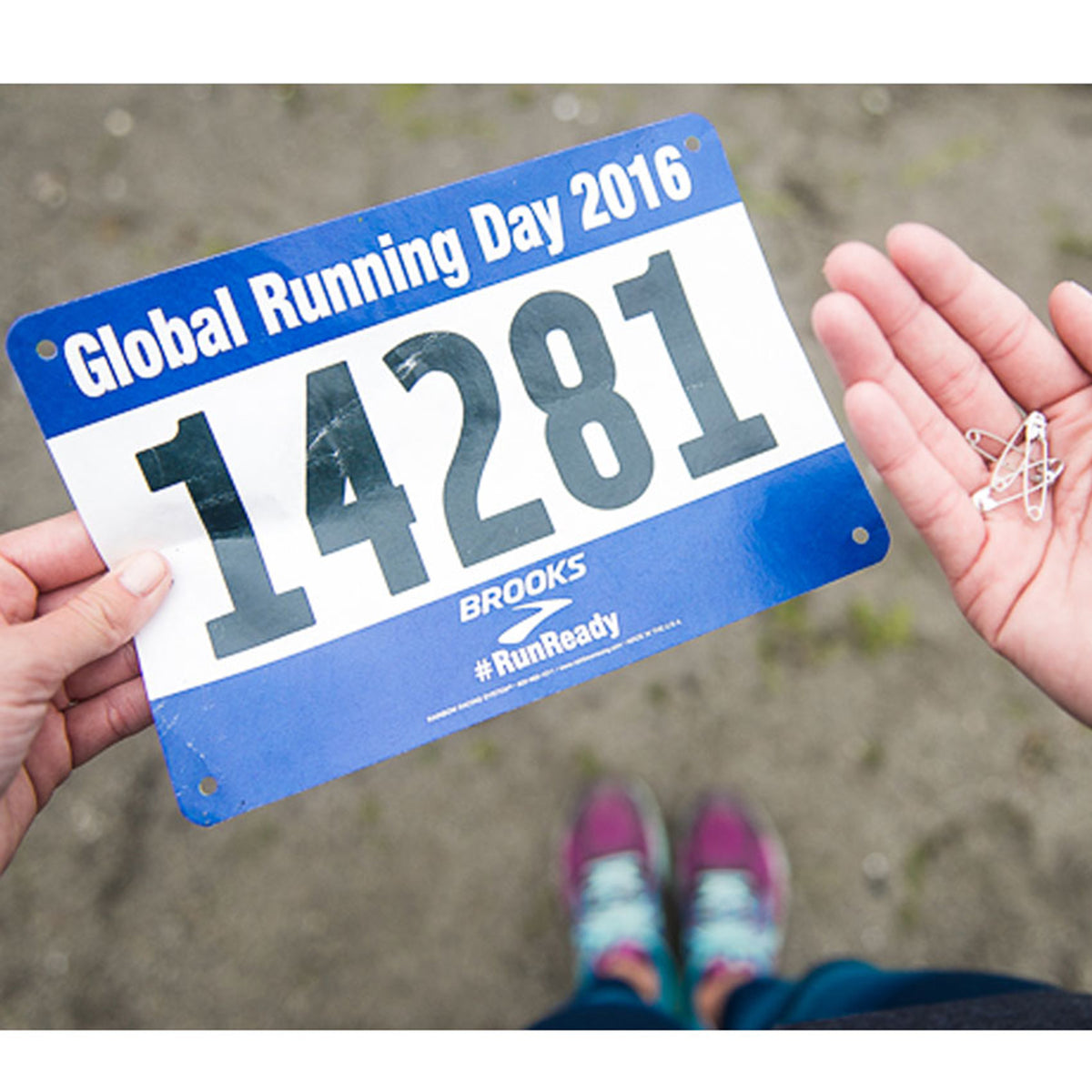 Custom 9.5" x 7.5" Paper Running Race Bib Competitor Numbers with Safety Pins