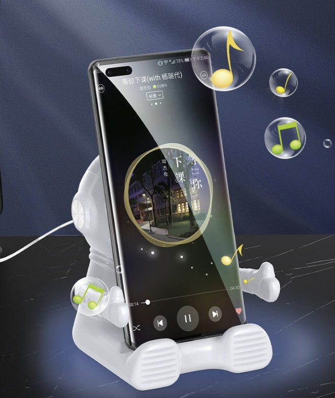 Astronaut Magnet Wireless Fast Charger Stand Dock
