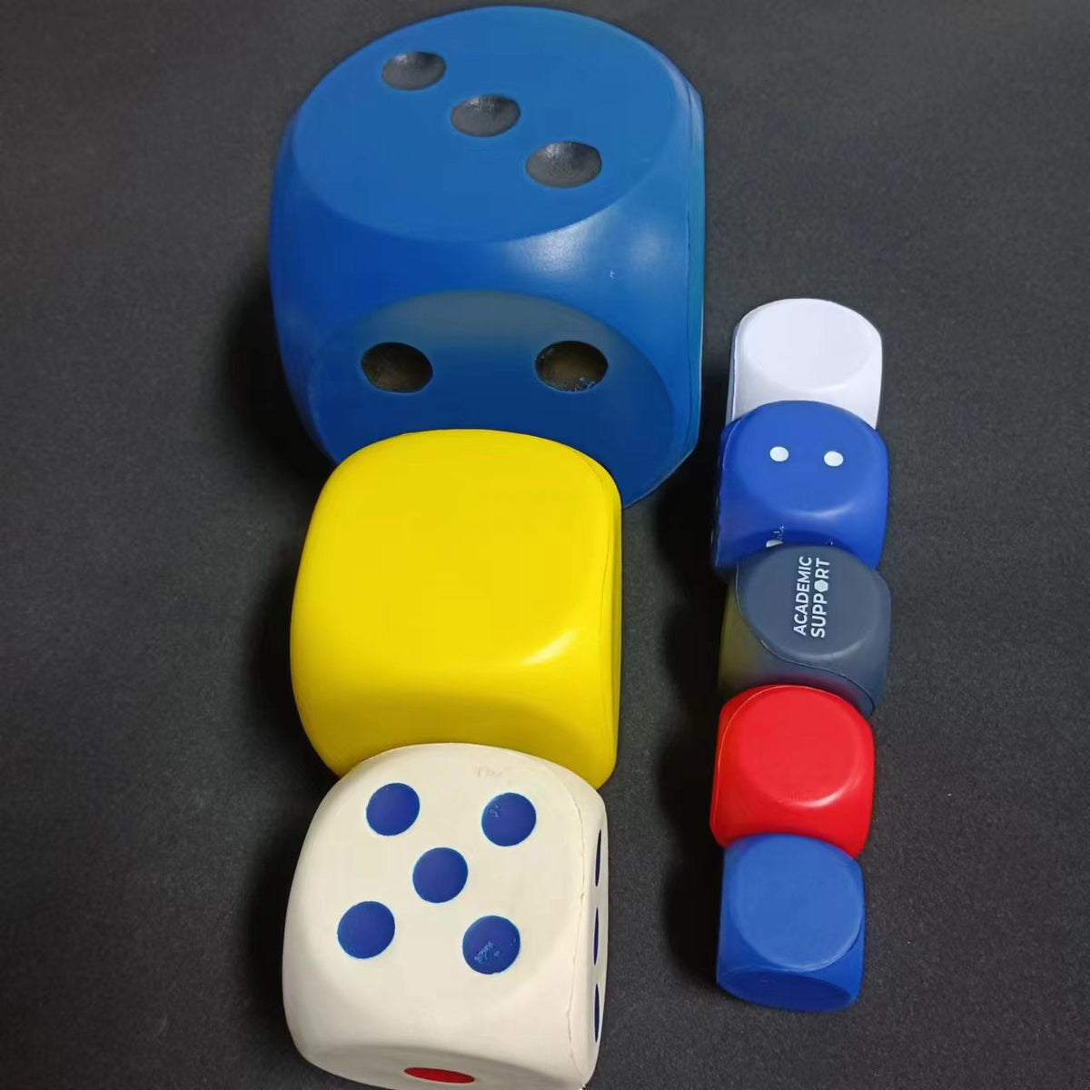 Yellow PU Foam Dice Model Decoration, Pressure Reducing Grip Ball