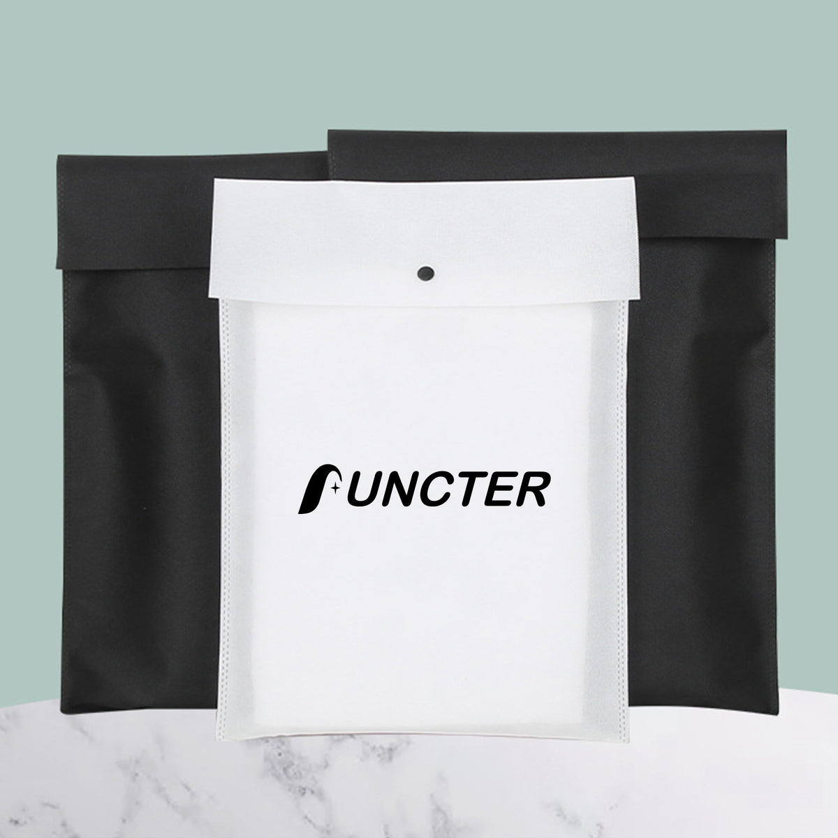 13.4 x 17.3" Non Woven Concealed Buckle Clothing Bag