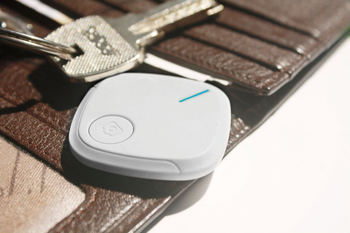 Square-Shaped Wireless Smart Wireless Tracker Anti-Lost Device Keychain Key Finder