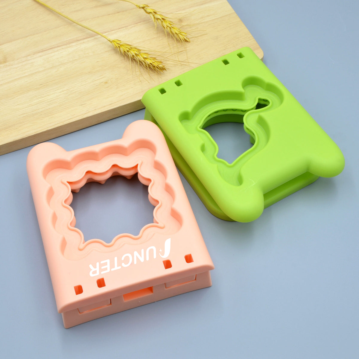 Decorative Square Sandwich Cutter Sandwich Sealer Cutter Crustless Sandwich Maker for Lunchbox