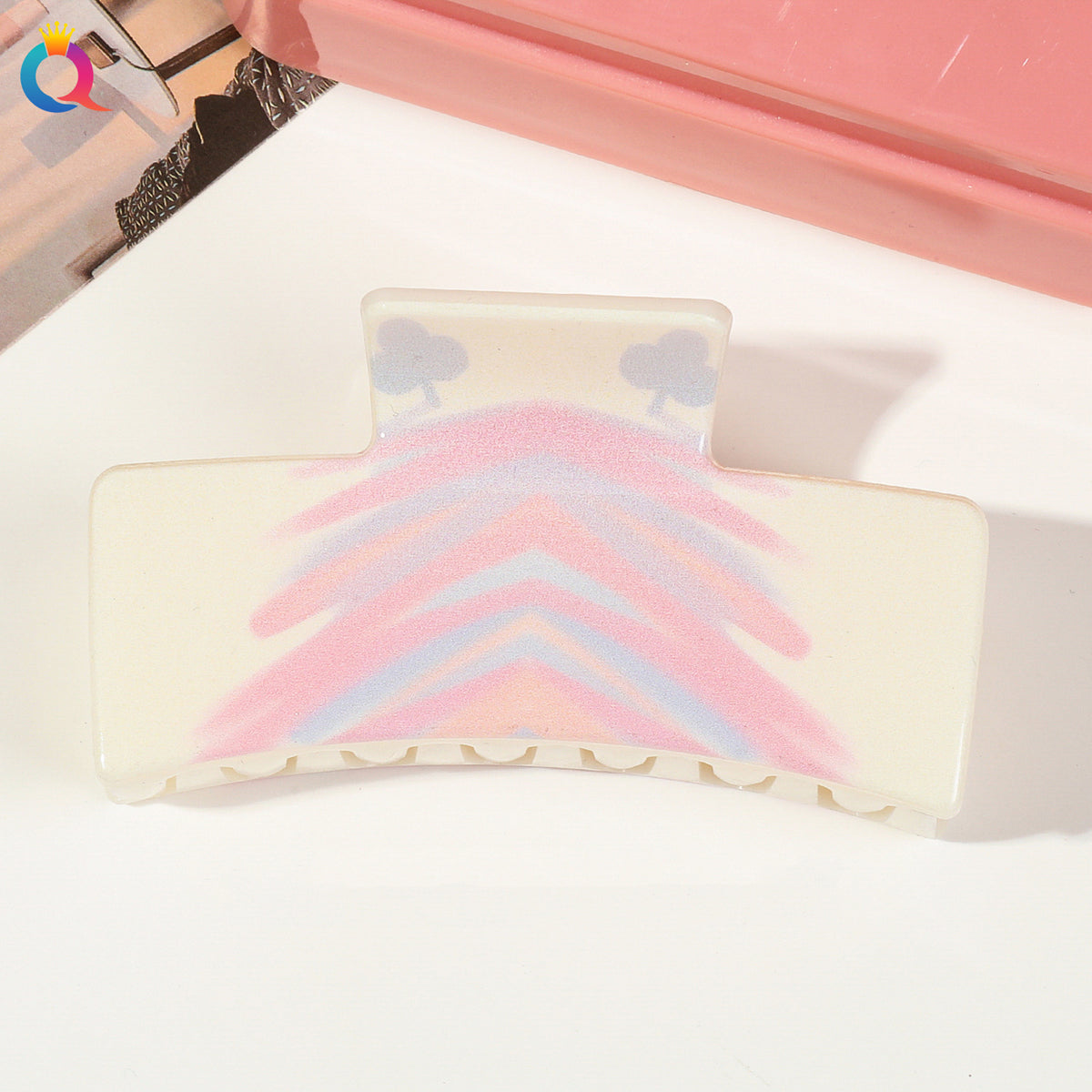 Square Hair Claw Clip With Heart-shaped