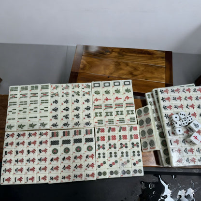Custom 152-Tile Size 30 Mahjong Set
