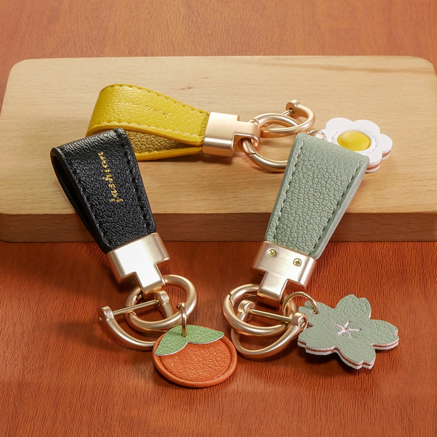 Leather Car Keychain,Universal Heavy Duty Metal Key Chain Accessories,Car Fob Key Keychain Holder