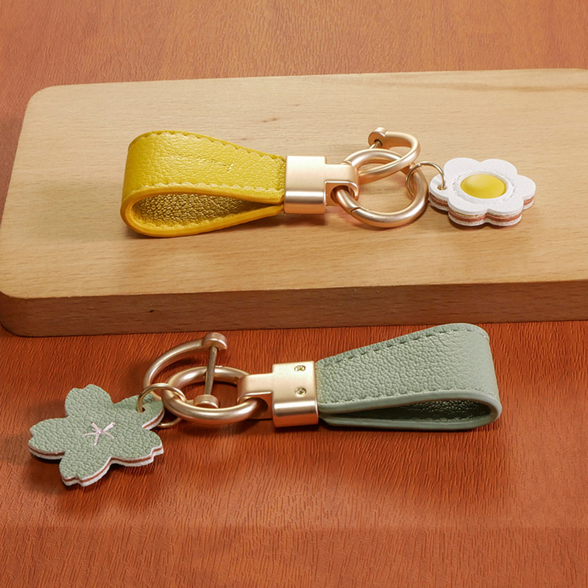 Leather Car Keychain,Universal Heavy Duty Metal Key Chain Accessories,Car Fob Key Keychain Holder