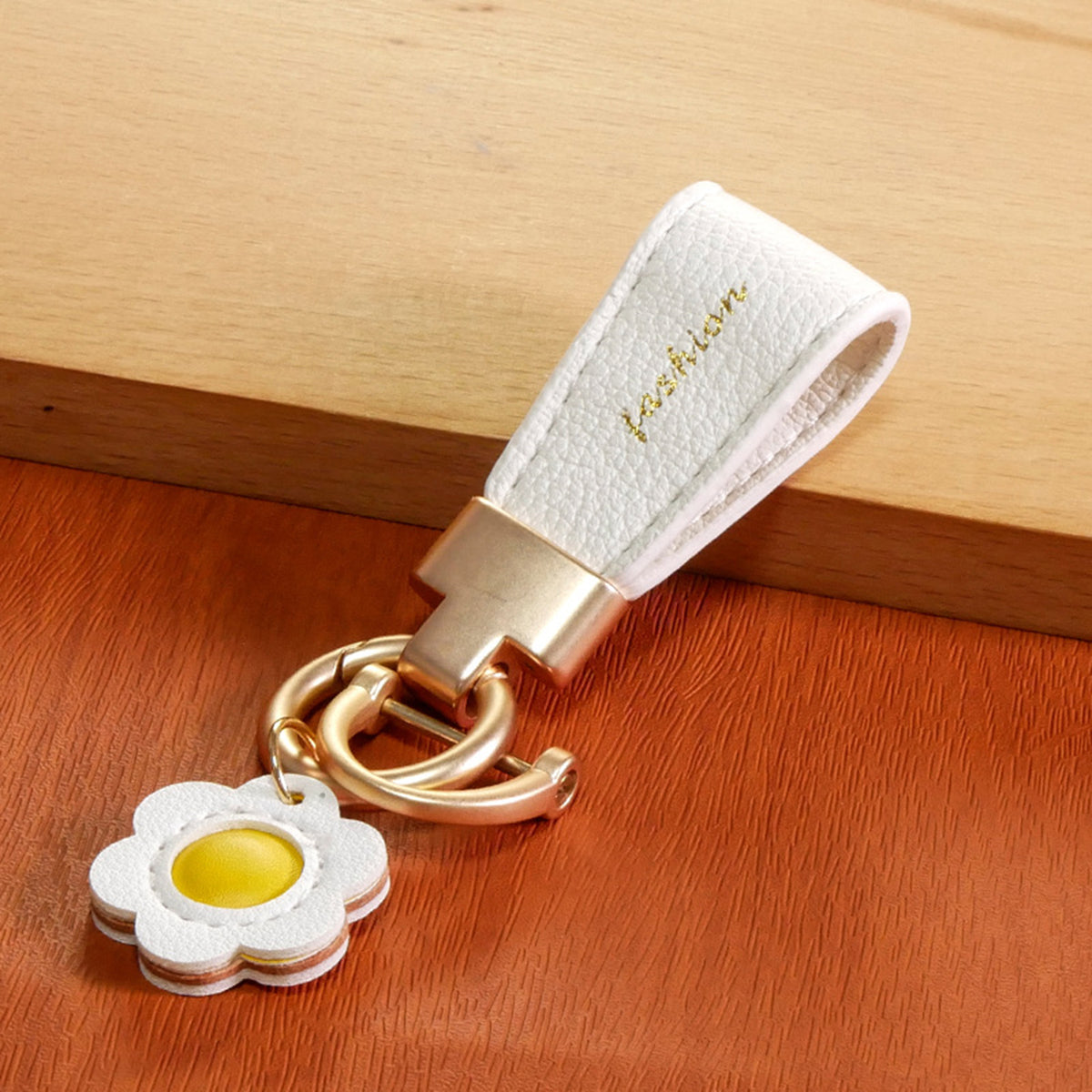 Leather Car Keychain,Universal Heavy Duty Metal Key Chain Accessories,Car Fob Key Keychain Holder