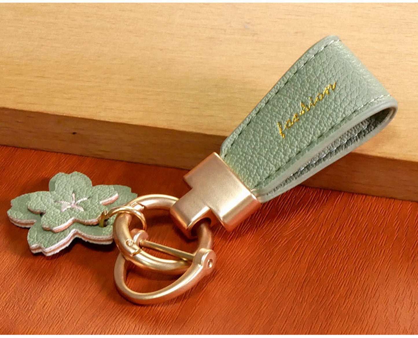 Leather Car Keychain,Universal Heavy Duty Metal Key Chain Accessories,Car Fob Key Keychain Holder