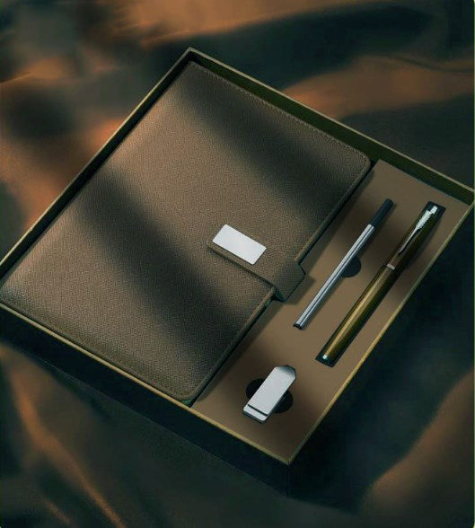 A5 PU Leather Rings Binder Notebook Gift Set Gift Box with Pen and 32GB USB Flash Drive