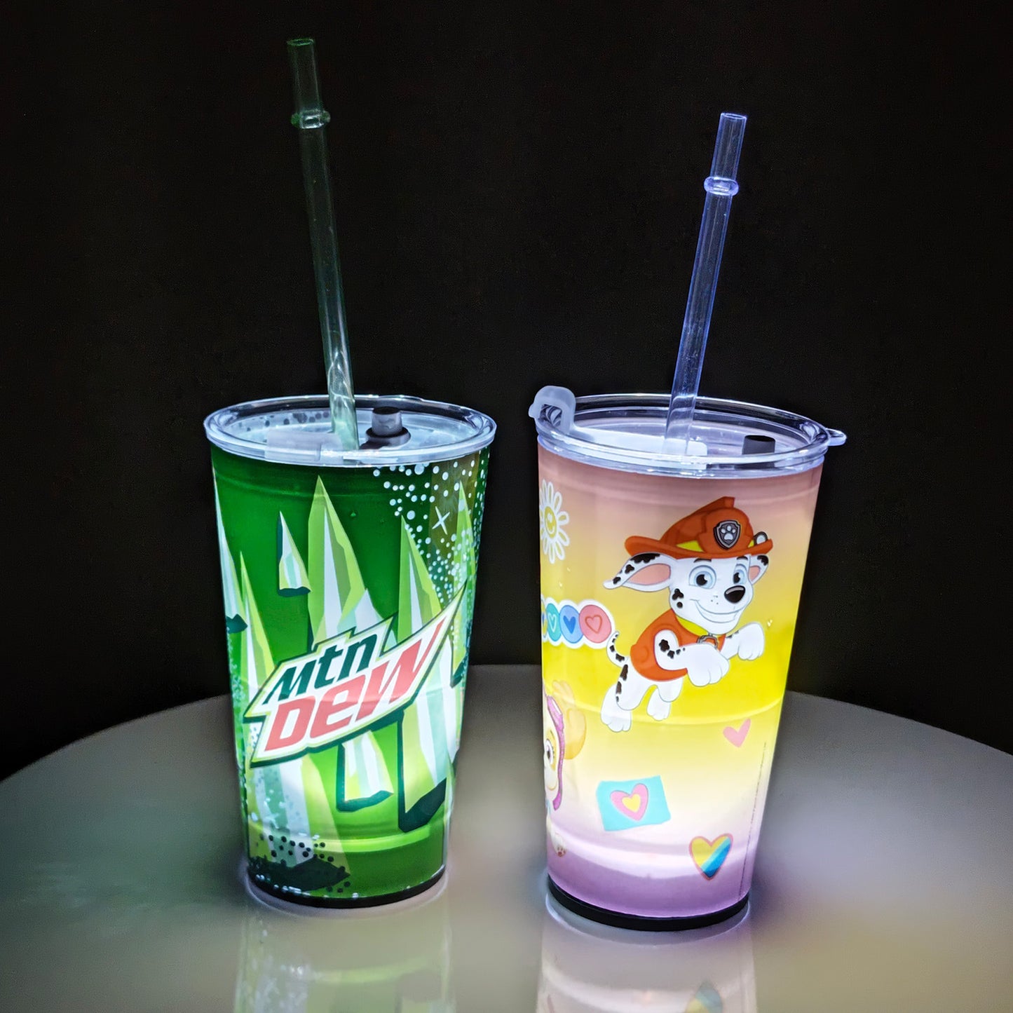 16Oz. Glowing Party Cups With Lid And For House Parties Birthdays Weddings