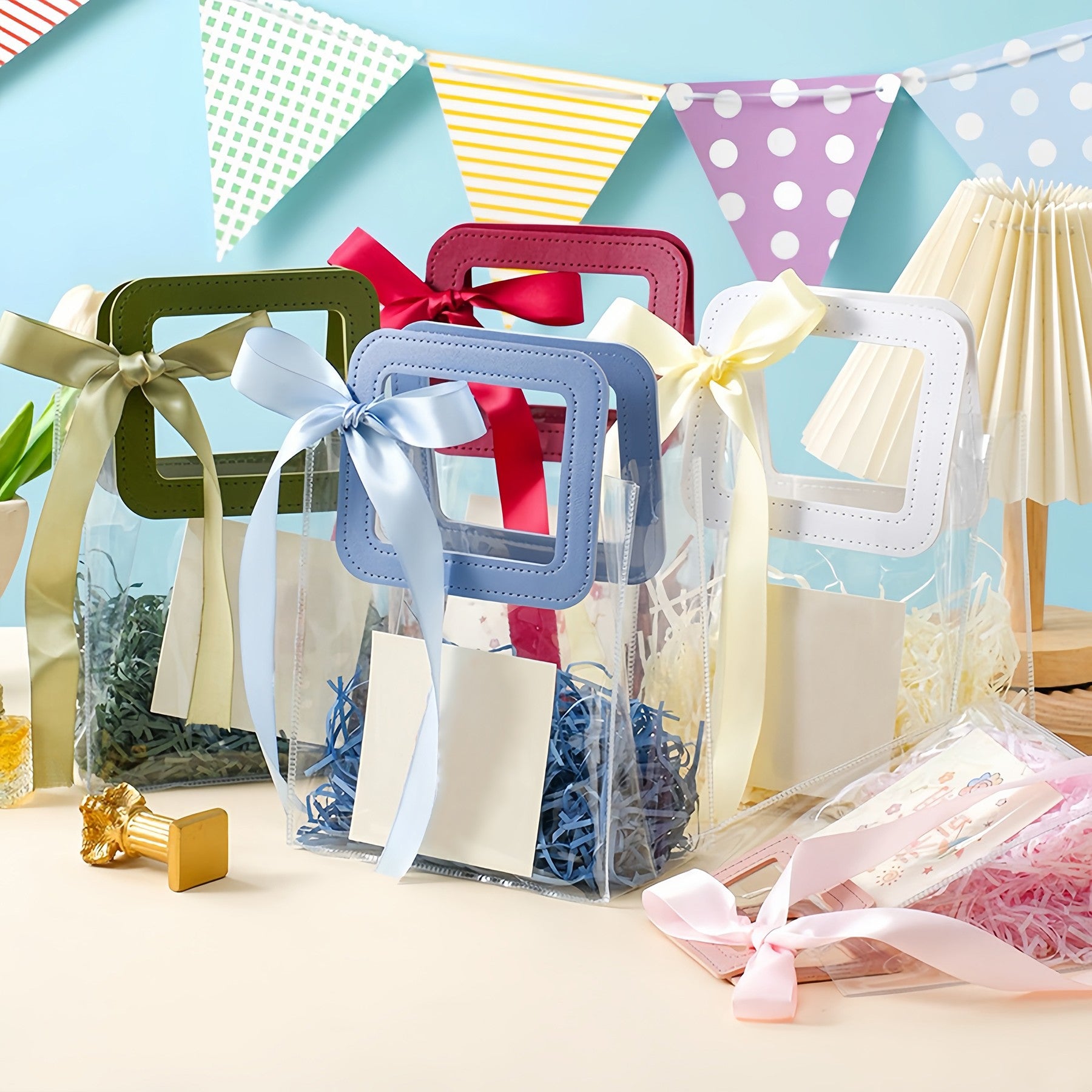 In use(flag, gift in the bag and ribbon are not included)
