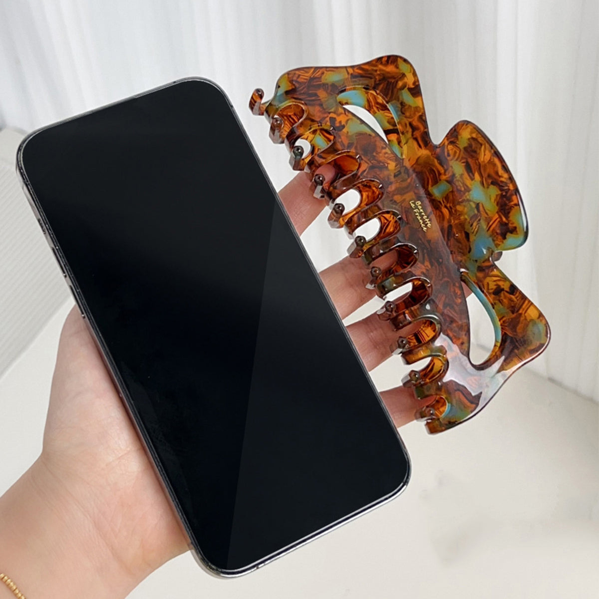 Oversized Bow Openwork Claw Clip
