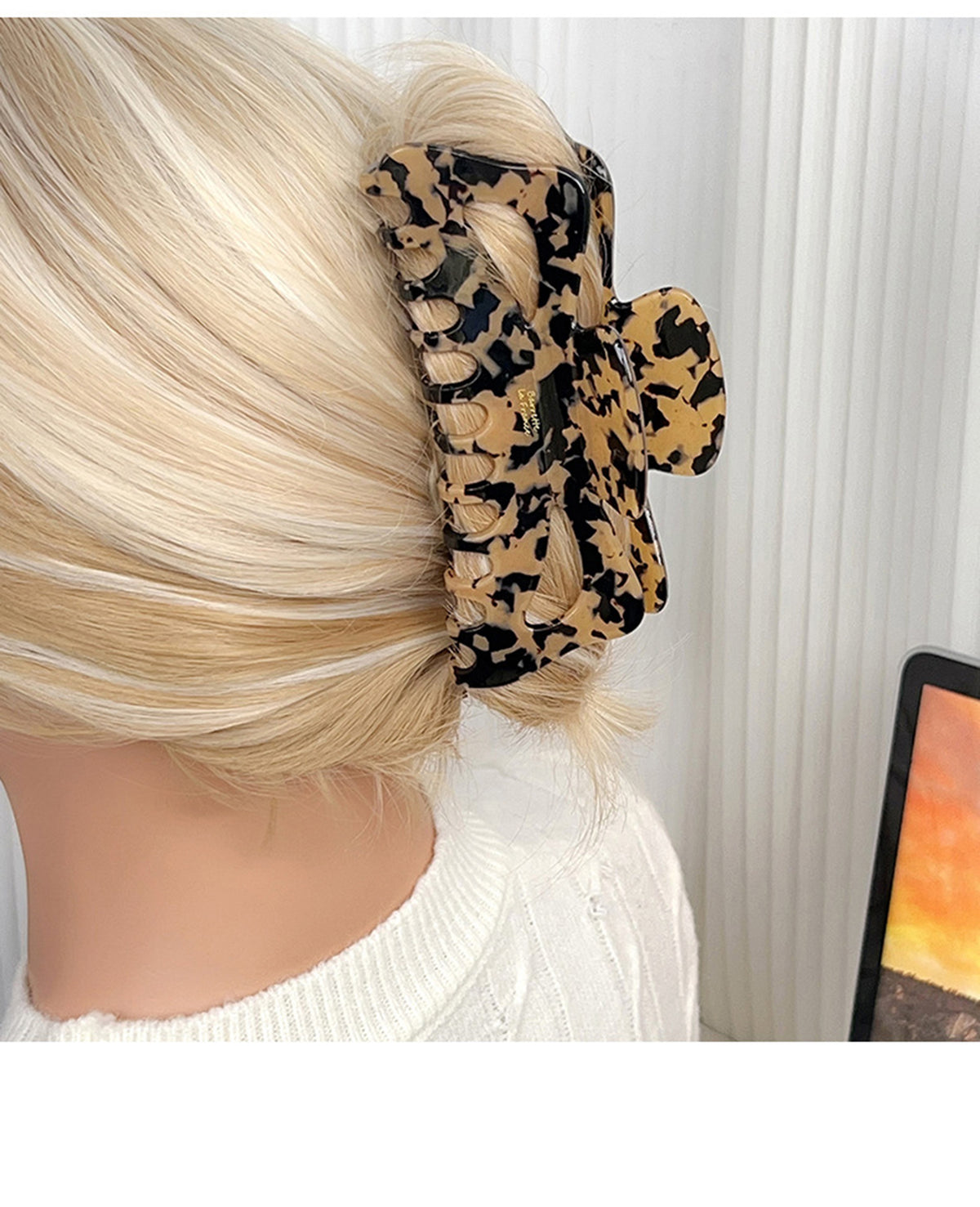 Oversized Bow Openwork Claw Clip