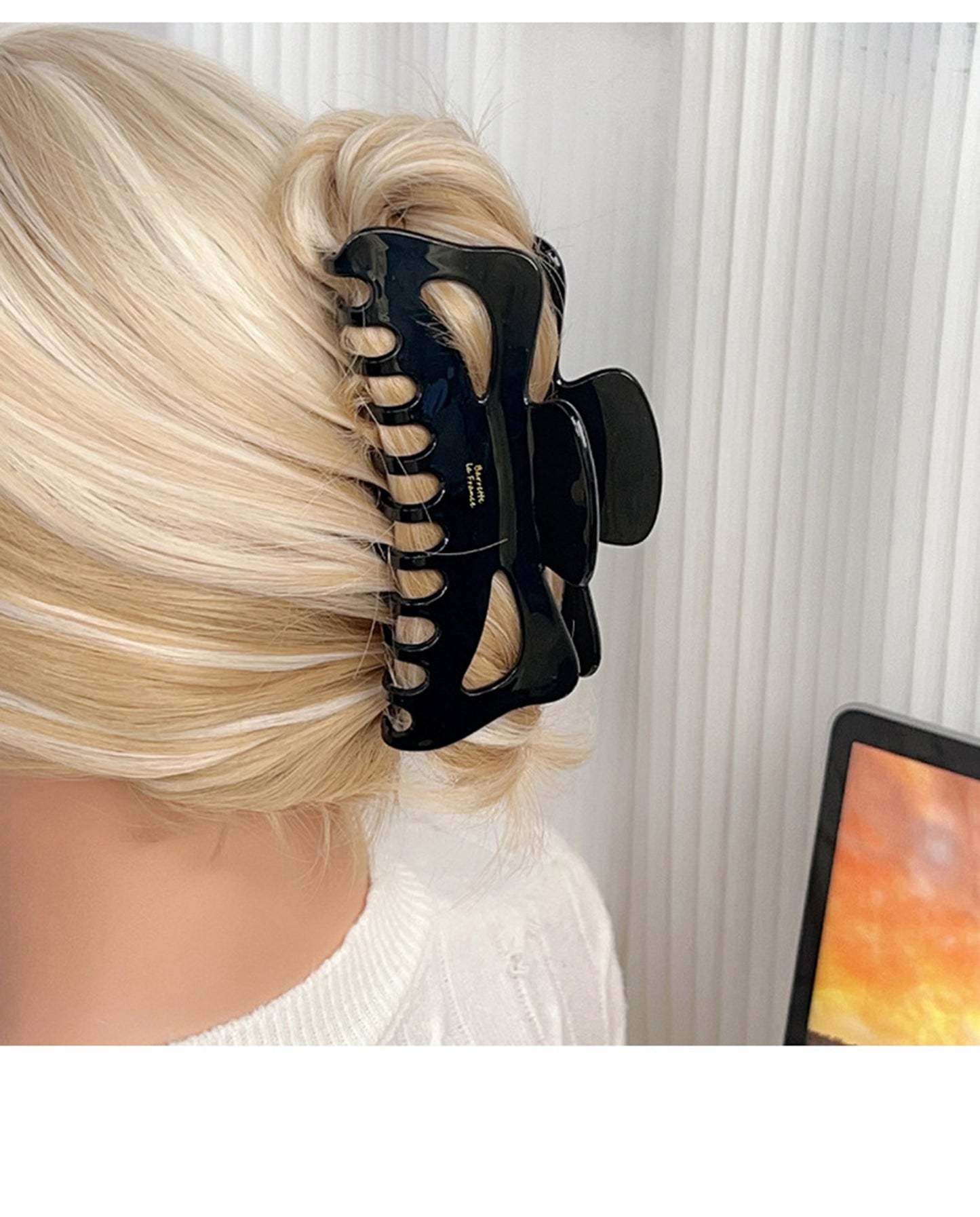 Oversized Bow Openwork Claw Clip