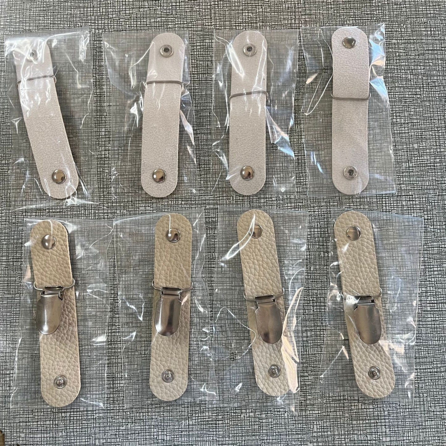 4.9" PU Leather Hat Clip with Silver Clip