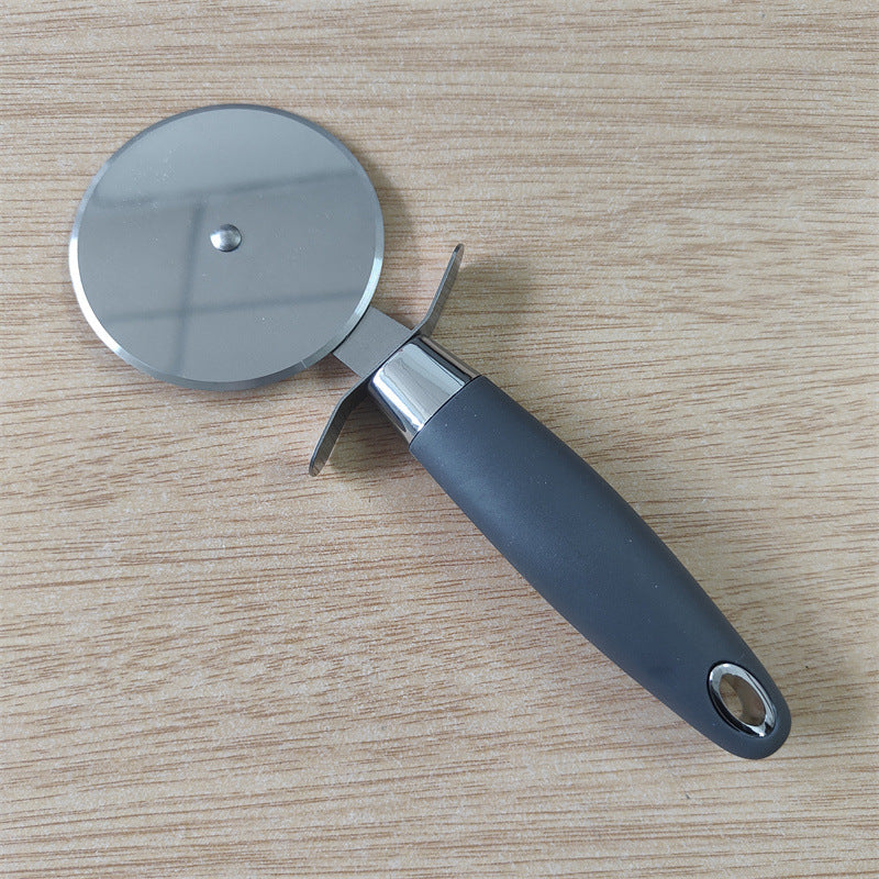 #11 Stainless Steel Pizza Cutter W/ Plastic Handle