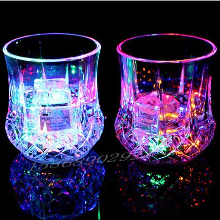 Pineapple Shape LED Colorful Luminous Beer Cups For House Parties Birthdays Weddings