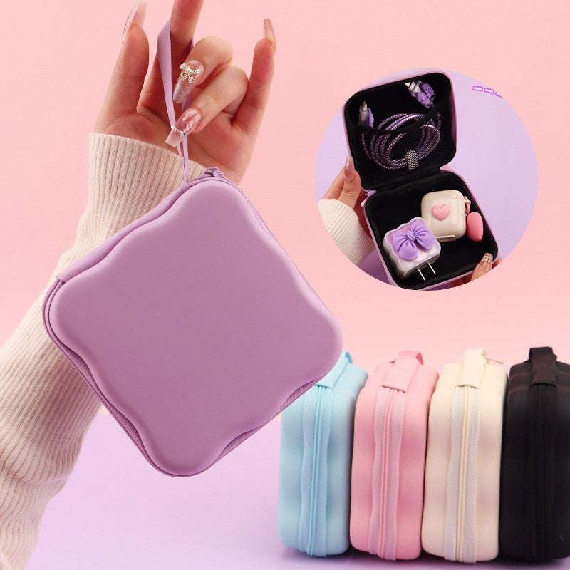 Scalloped Edge Digital Accessories Organizer Bag